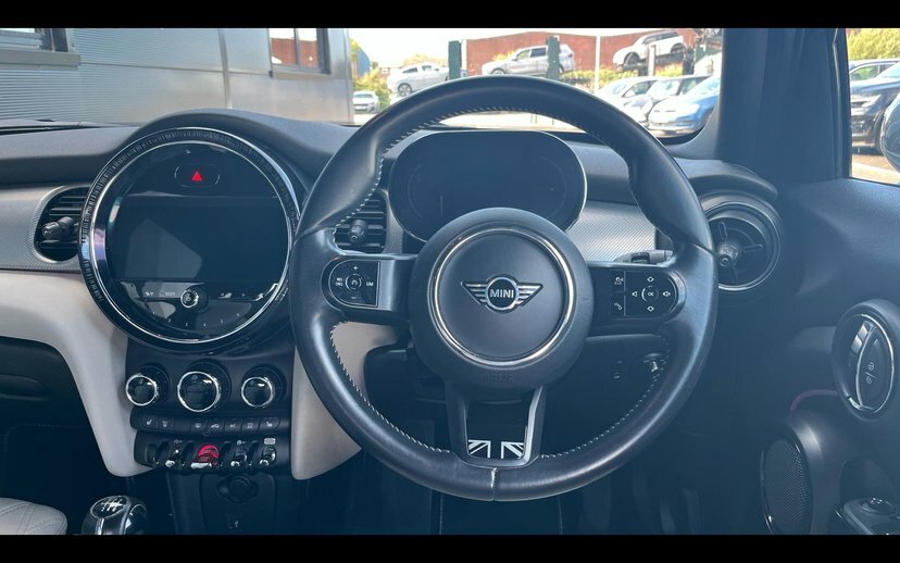 Mini Hatch 5-Door Hatch Cooper S Exclusive Black #5