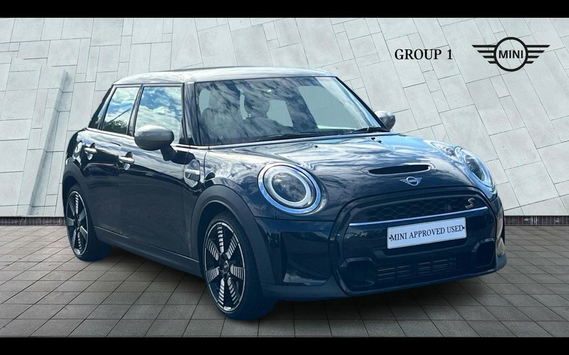 Mini Hatch 5-Door Hatch Cooper S Exclusive Black