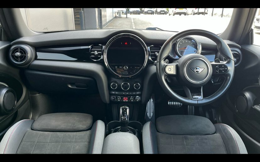 Mini Hatch 2.0 Cooper S Sport Hatchback Steptronic Red #4