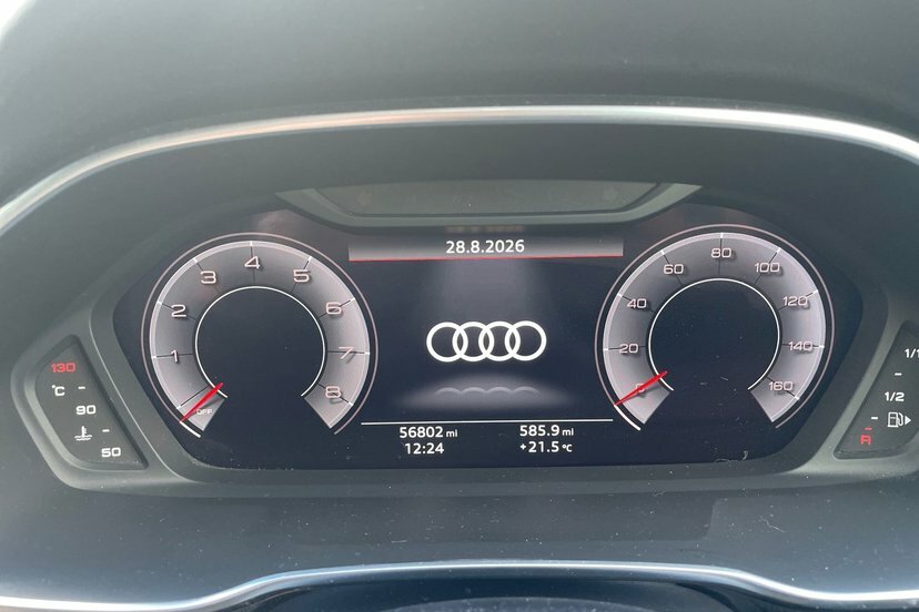 Audi Q3 White #7
