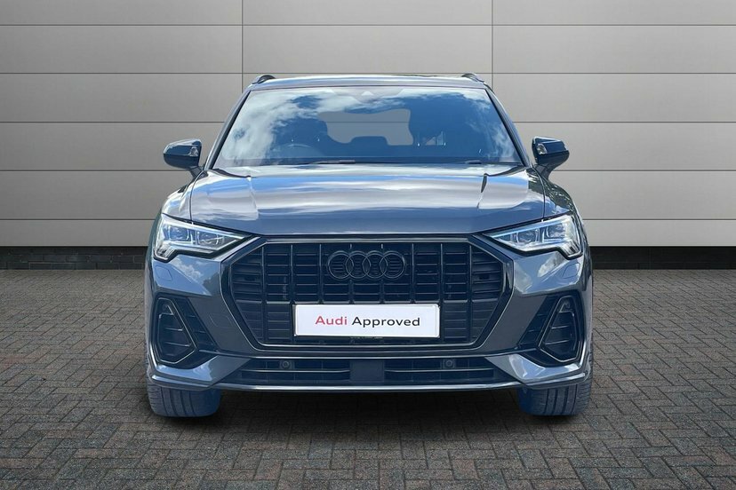 Audi Q3 White #10