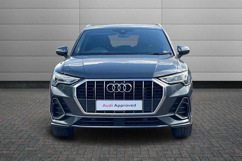 Audi Q3 Technik Black #10