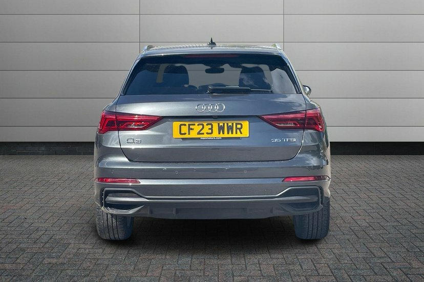 Audi Q3 Technik Black #11