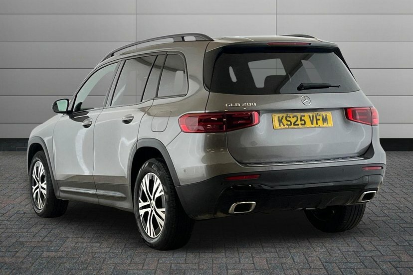 Mercedes-Benz GLB Class Glb 200 Sport Executive 7 Seats Grey #2