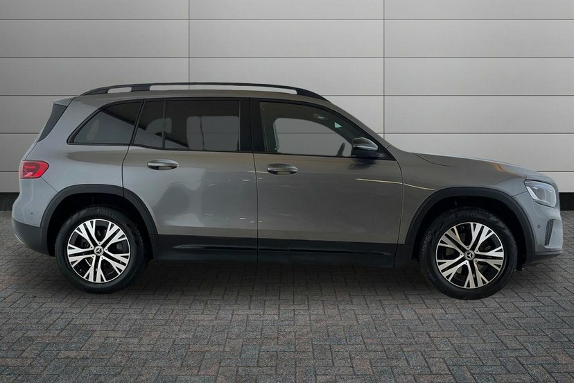 Mercedes-Benz GLB Class Glb 200 Sport Executive 7 Seats Grey #3
