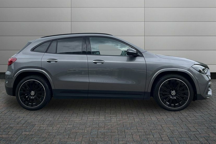 Mercedes-Benz GLA Class 2.0 Gla220d Amg Line Premium Plus Suv Grey #3