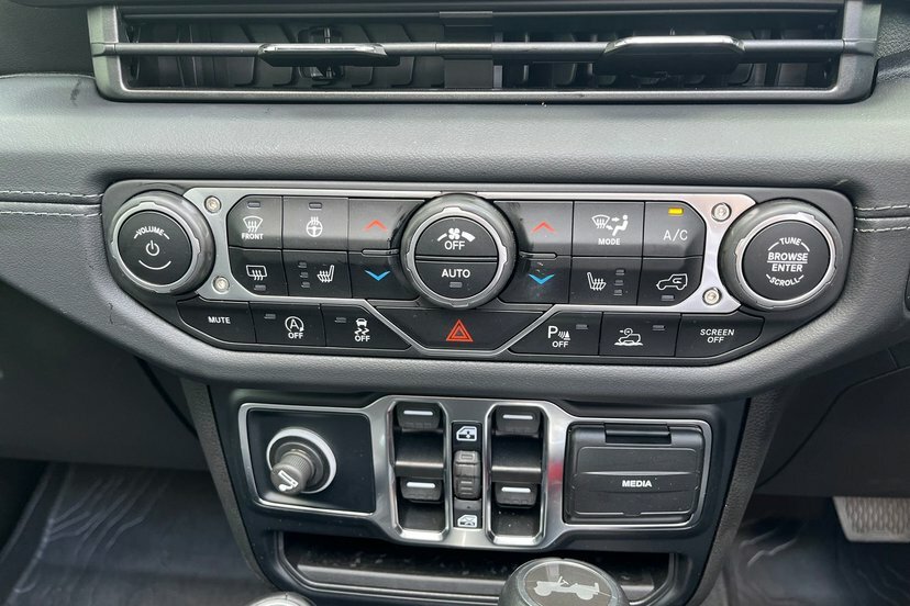 Jeep Wrangler Rubicon 4dr Grey #22