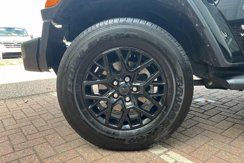 Jeep Wrangler Rubicon 4dr Grey #14
