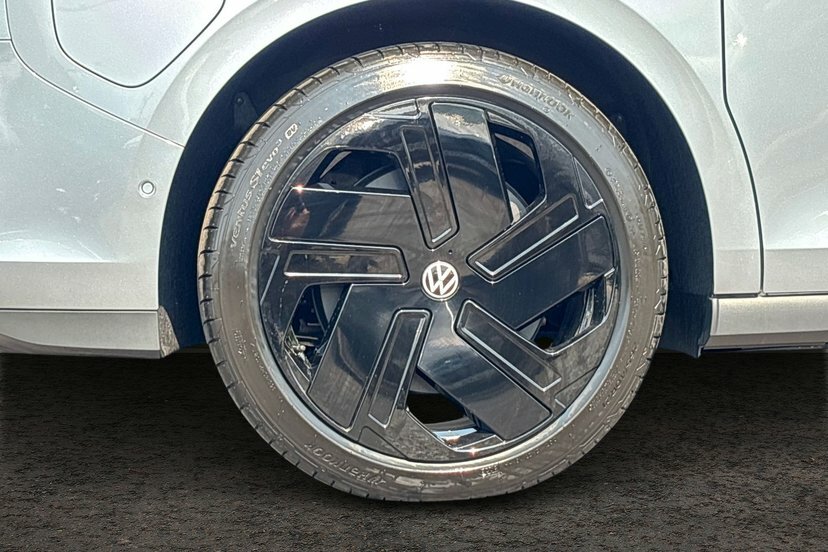 Volkswagen ID.Buzz Pro 79Kwh Gtx Mpv 4Motion Swb, Silver #5