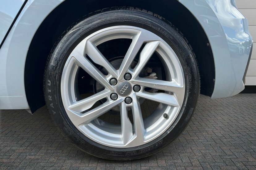 Audi A1 1.0 Tfsi 30 S Line Sportback 11 Grey #5