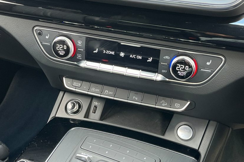 Audi Q5 Black #28