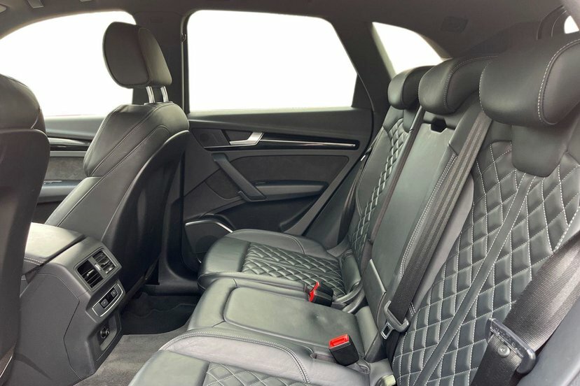 Audi Q5 Black #8