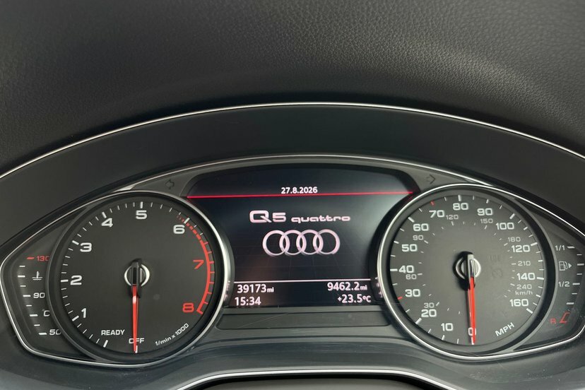 Audi Q5 Black #7