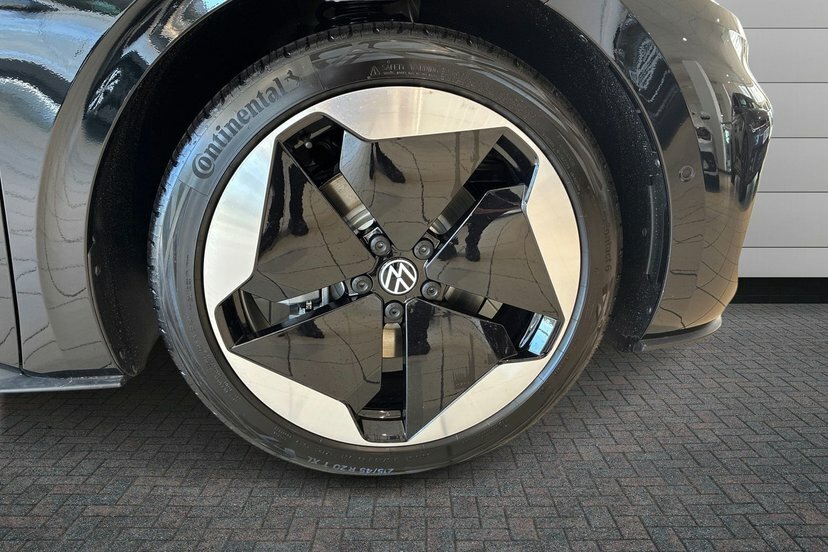 Volkswagen ID.3 Pro 59Kwh Match Hatchback 204 P Black #5