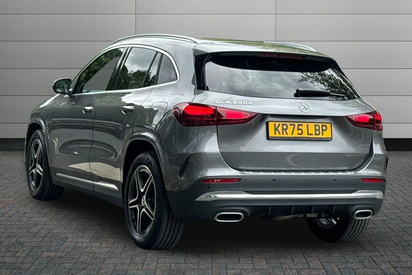 Mercedes-Benz GLA Class 2.0 Gla200d Amg Line Executive Suv 8G Grey #2