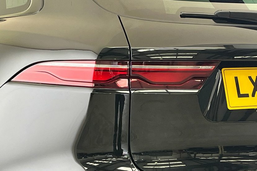 Jaguar F-Pace R-dynamic Black Black #19