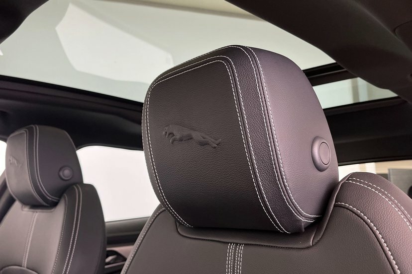 Jaguar F-Pace R-dynamic Black Black #22