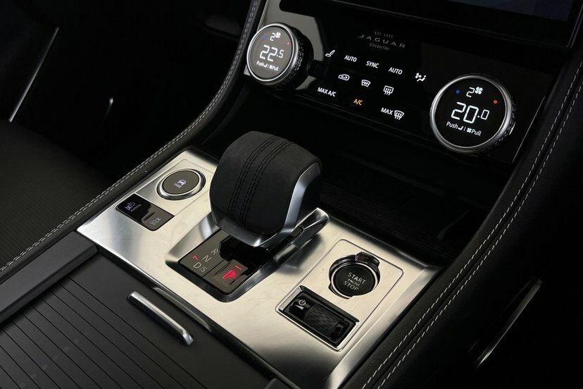 Jaguar F-Pace R-dynamic Black Black #13