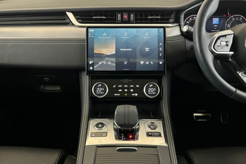 Jaguar F-Pace R-dynamic Black Black #14