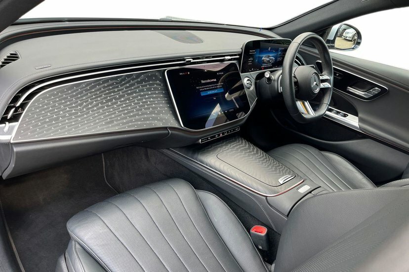 Mercedes-Benz E Class Saloon Black #9