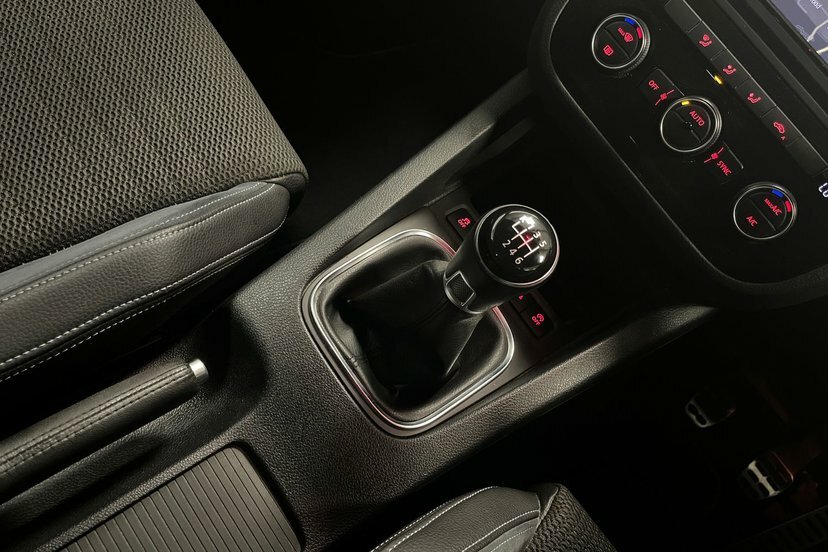 Volkswagen Scirocco Scirocco Gts Tsi Bluemotion Technology Black #25