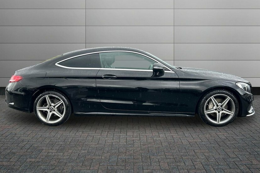 Mercedes-Benz C Class 2.0 C200 Amg Line Coupe 184 Ps Black #3