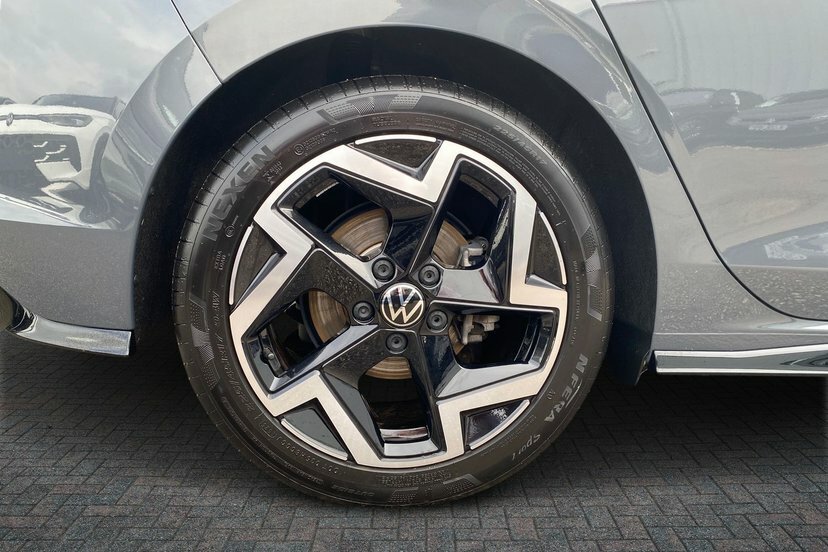 Volkswagen Golf 1.5 Tsi R-line Hatchback 150 Ps Grey #5
