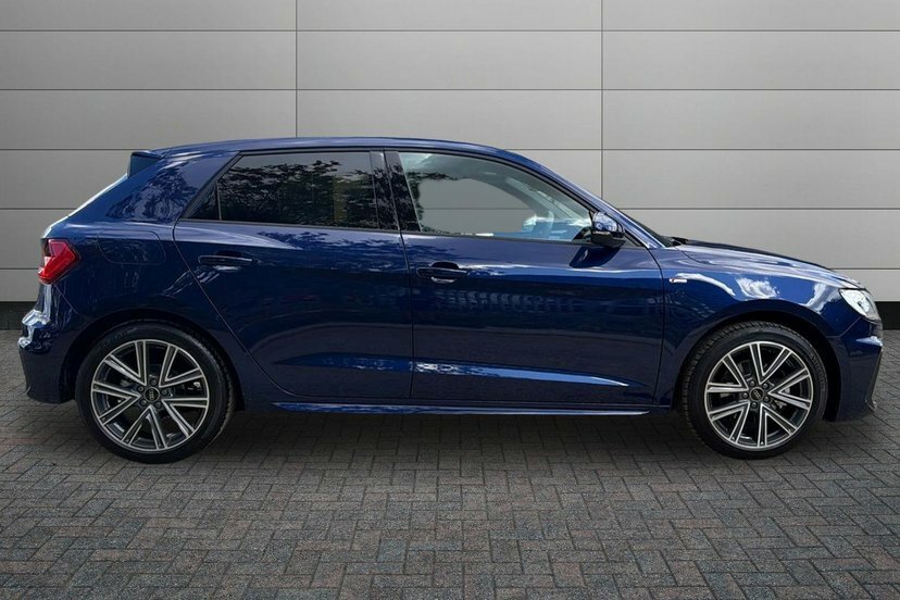 Audi A1 1.5 Tfsi 35 S Line Sportback S Tronic  #4