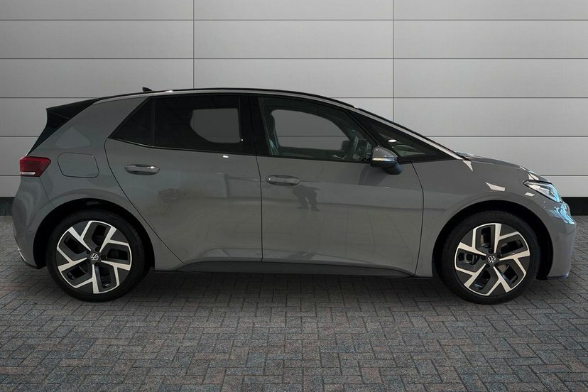 Volkswagen ID.3 Pro 59Kwh Match Hatchback 204 P Black #4