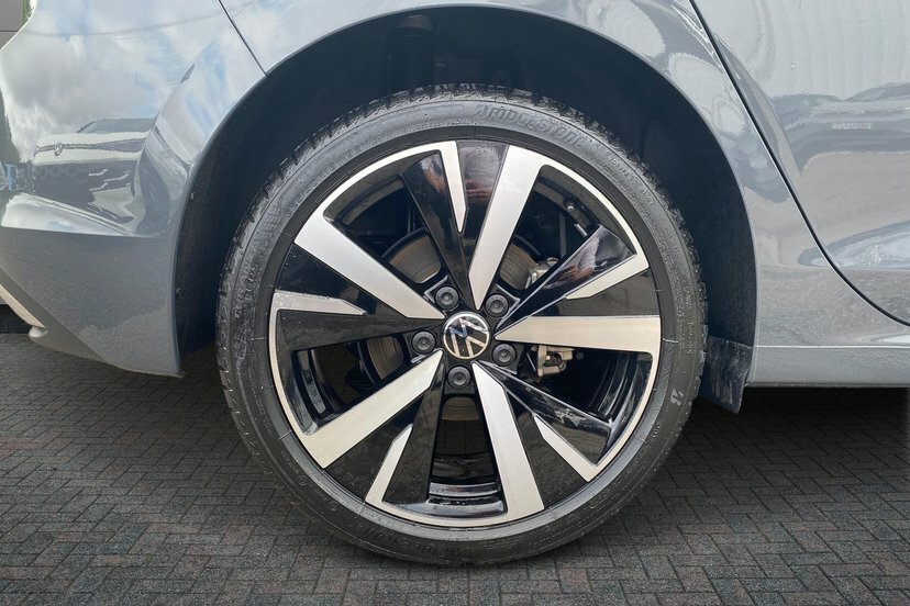 Volkswagen e-Golf 1.5 Tsi Ehybrid 19.7Kwh Style Hatchback Grey #5
