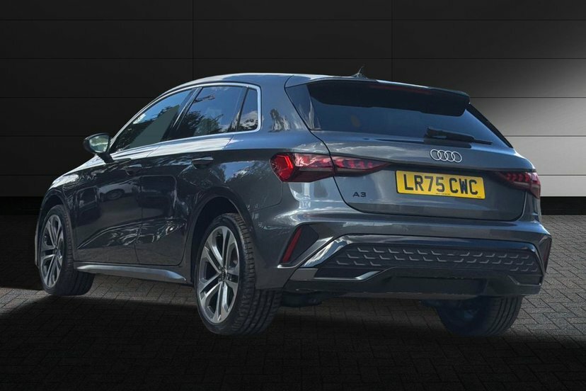 Audi A3 1.5 Tfsie 40 S Line Sportback Plug-in H Grey #3