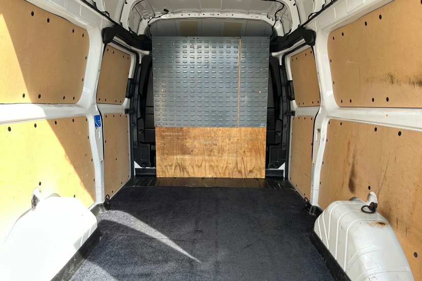 Ford Transit Custom 2.0 300 Ecoblue Limited Panel Van Manua GF71NBK White #2