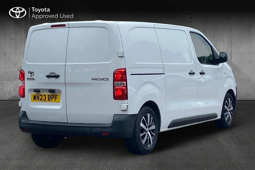 Toyota PROACE 1.5D Icon Medium Panel Van 6Dr Mwb White #2