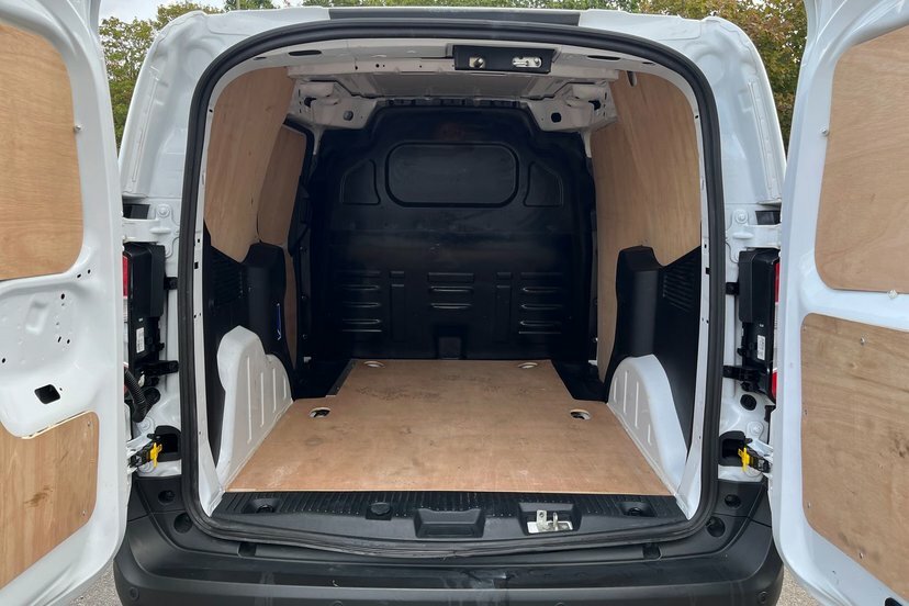 Ford Transit Courier 1.0 Ecoboost Limited Panel Van Swb White #2
