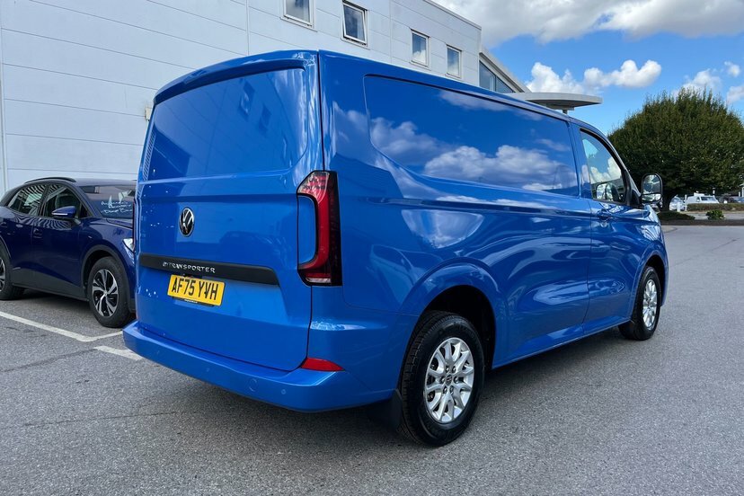 Volkswagen E-Transporter 100Kw 65Kwh Commerce Plus Van White #37