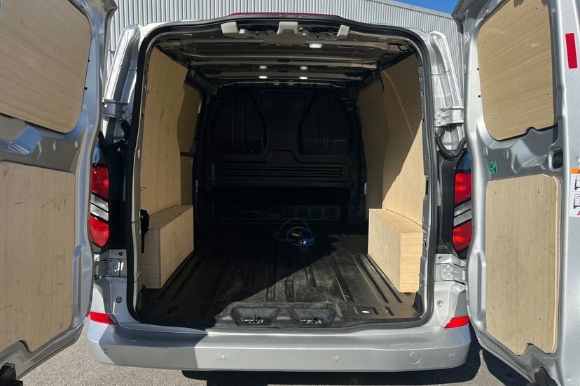 Ford Transit Custom 2.5 320 Duratec 11.8Kwh Limited Panel Van Petr FY75WKU Silver #2