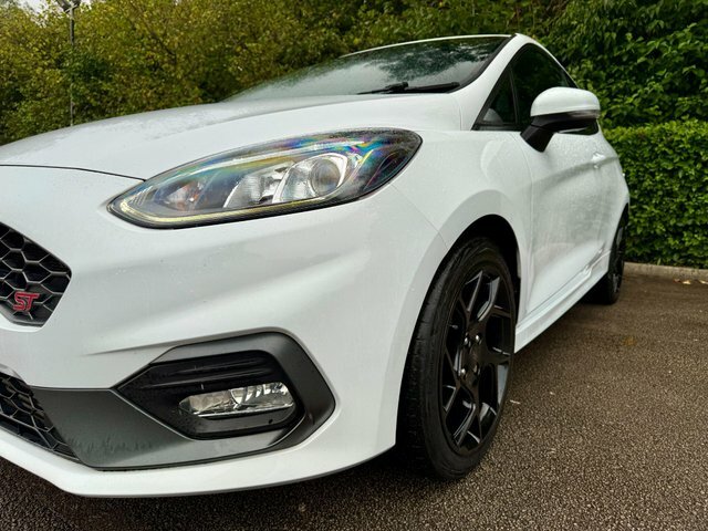 Ford Fiesta Hatchback NK69RRO White #5