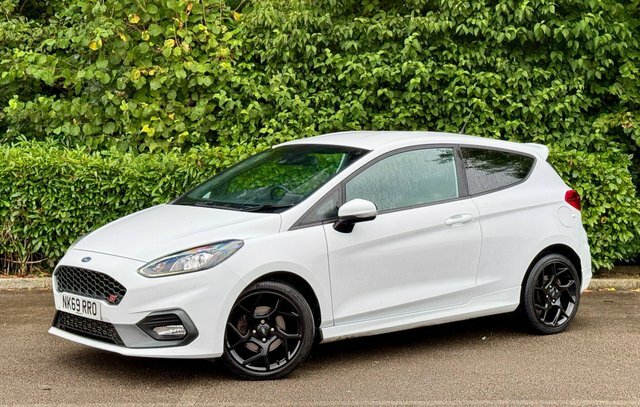 Ford Fiesta Hatchback NK69RRO White #2
