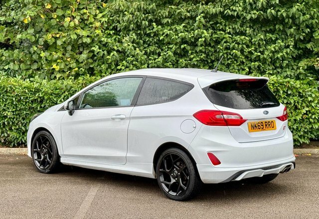 Ford Fiesta Hatchback NK69RRO White #3