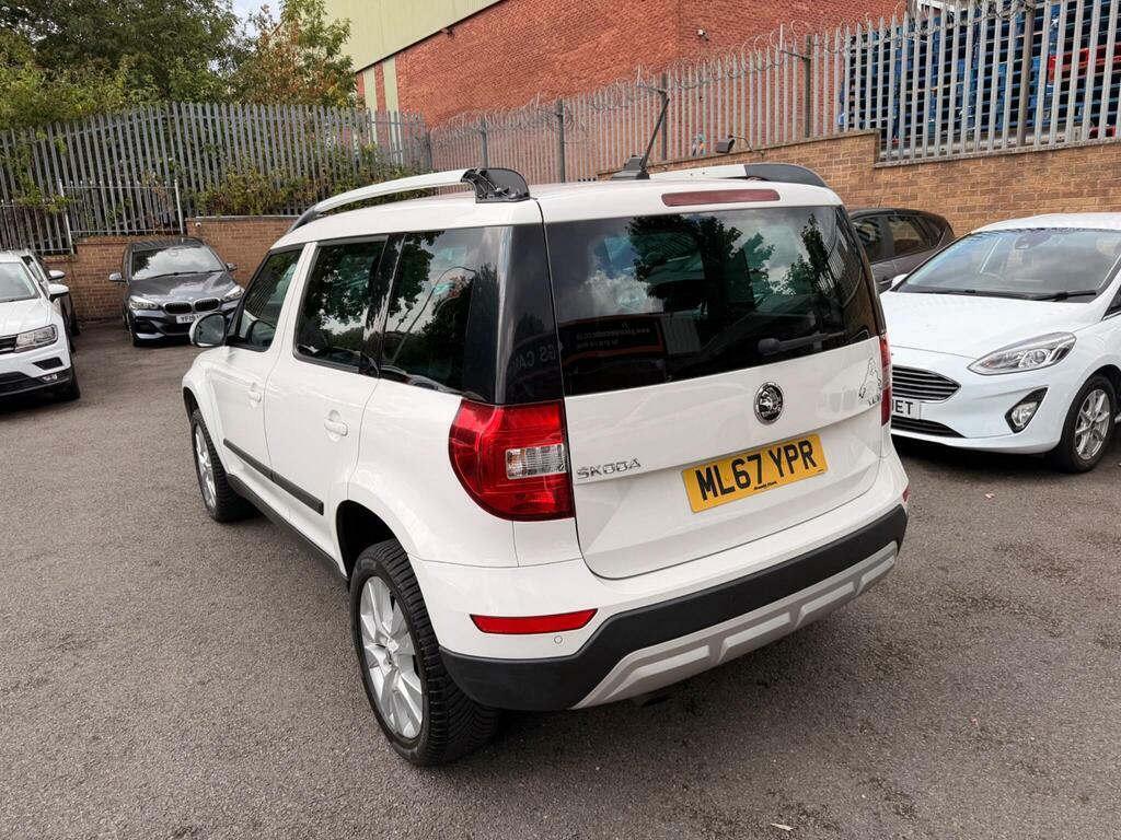 Skoda Yeti 1.2 Tsi Se L Drive Outdoor Dsg Euro 6 S S White #3