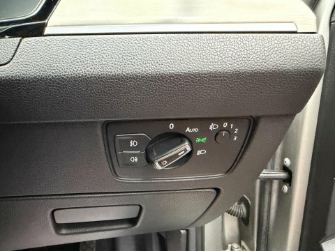 Volkswagen Passat S Black #60