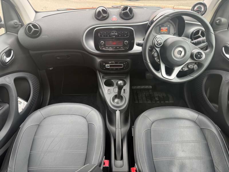 Smart Fortwo Coupe  White #25