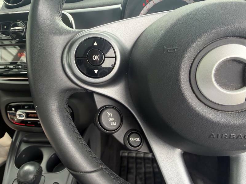 Smart Fortwo Coupe  White #17
