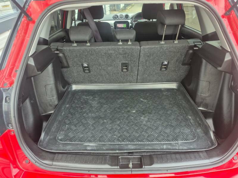 Suzuki Vitara Suv White #18