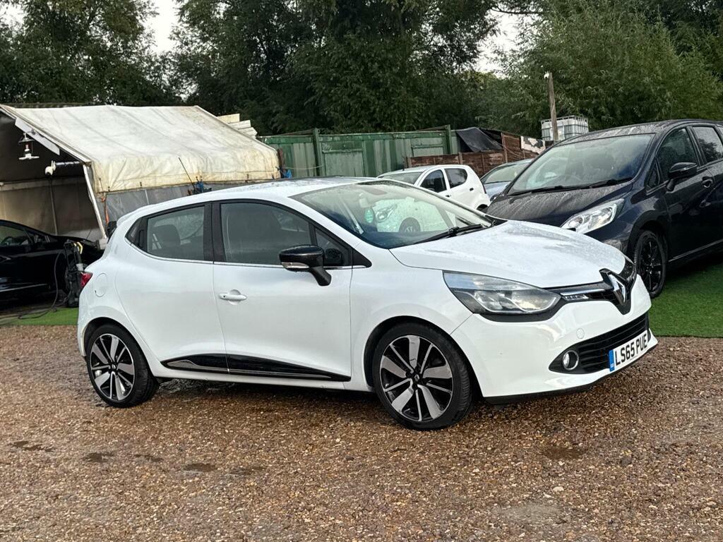 Renault Clio Hatchback Red #7