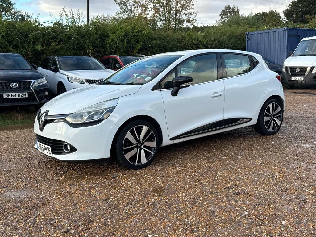 Renault Clio Hatchback Red #29