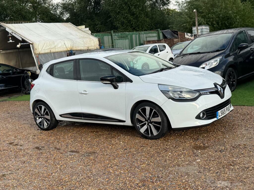 Renault Clio Hatchback Red #8