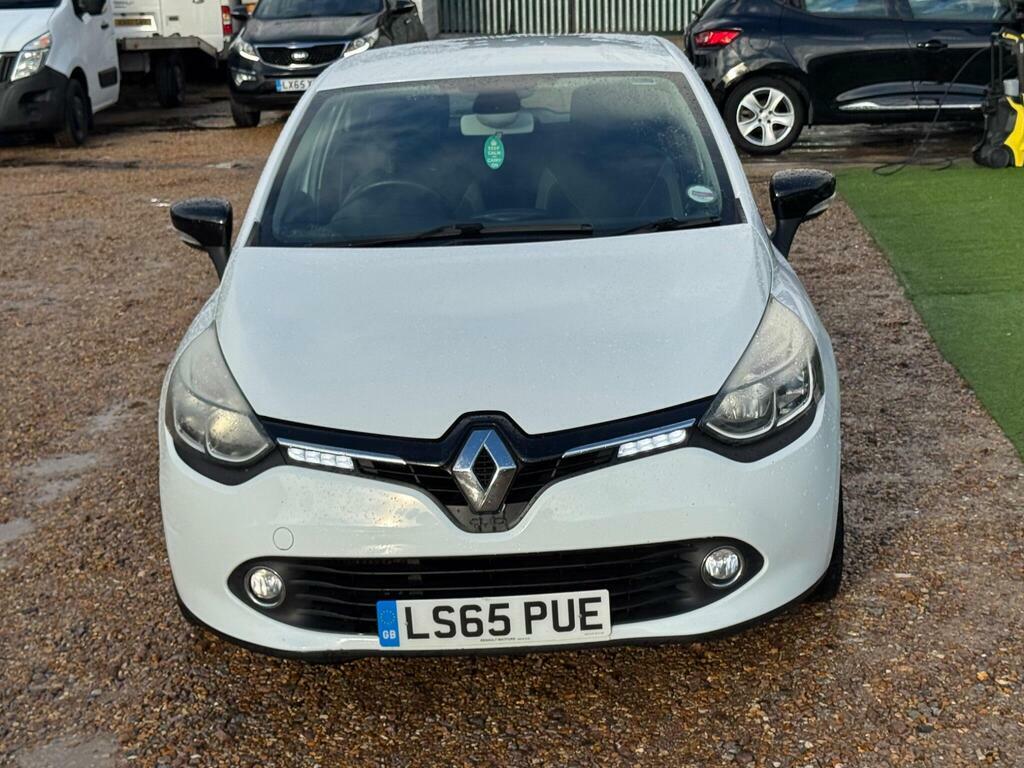 Renault Clio Hatchback Red #16
