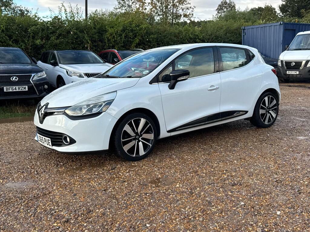 Renault Clio Hatchback Red #28