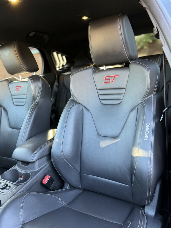 Ford Focus 2.0 T Ecoboost St-3 Black #2